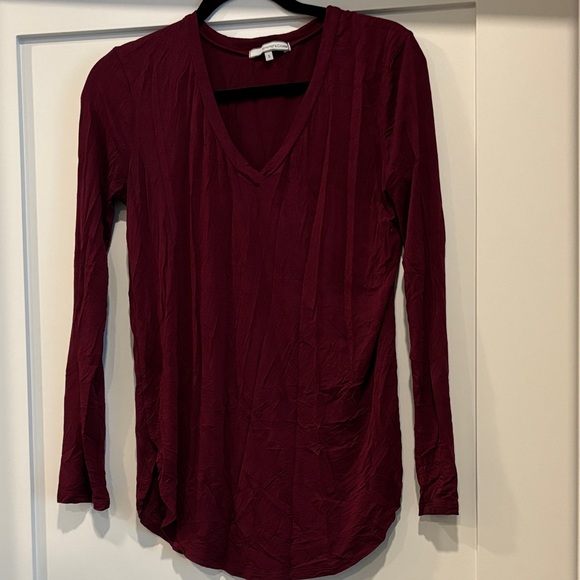 Elegant Maroon Long Sleeve V-Neck Top - Picture 1 of 1